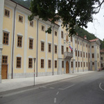 travel-slovenia-vipava-lanthierijev-dvorec-view